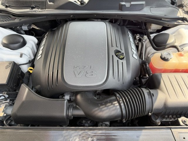 Dodge Challenger - Photo 18