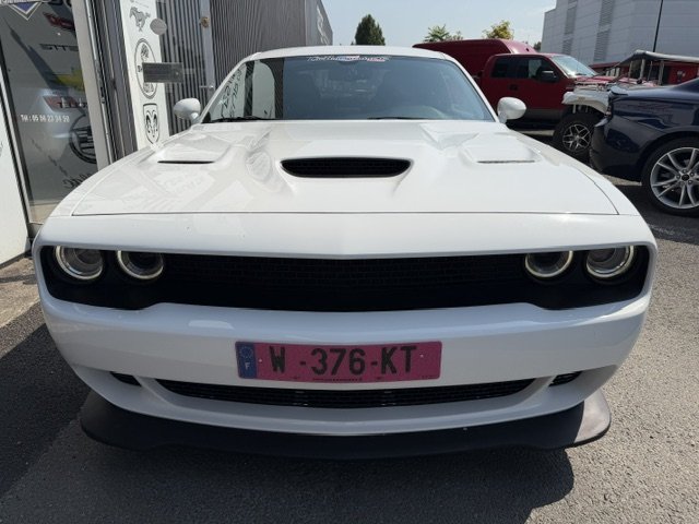 Dodge Challenger - Photo 4