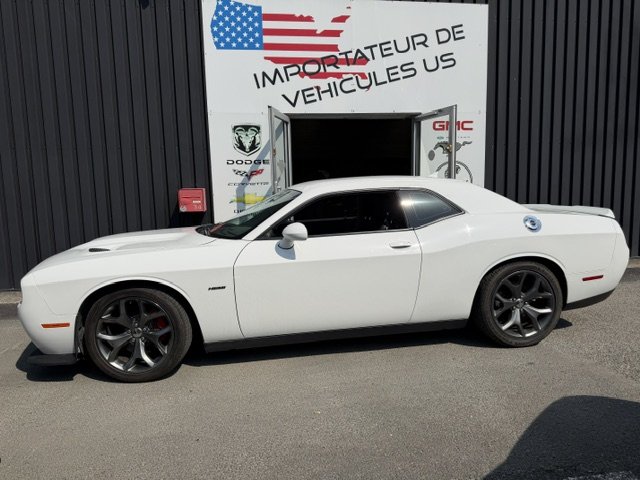Dodge Challenger - Photo 6