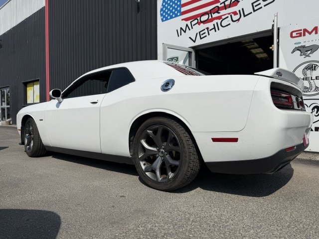 Dodge Challenger - Photo 8
