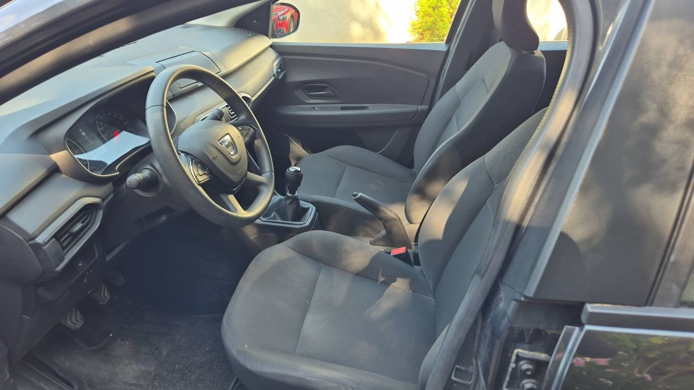 Dacia Sandero - Photo 25