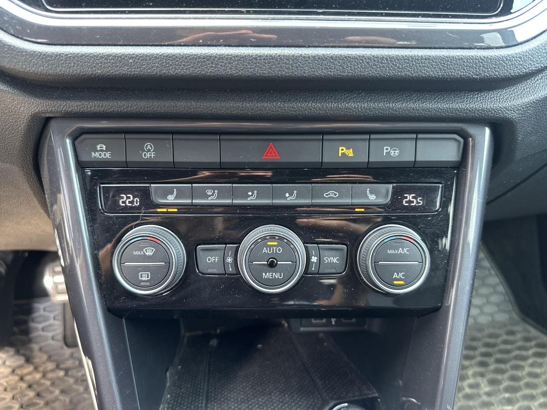 Volkswagen T-Roc - Photo 16