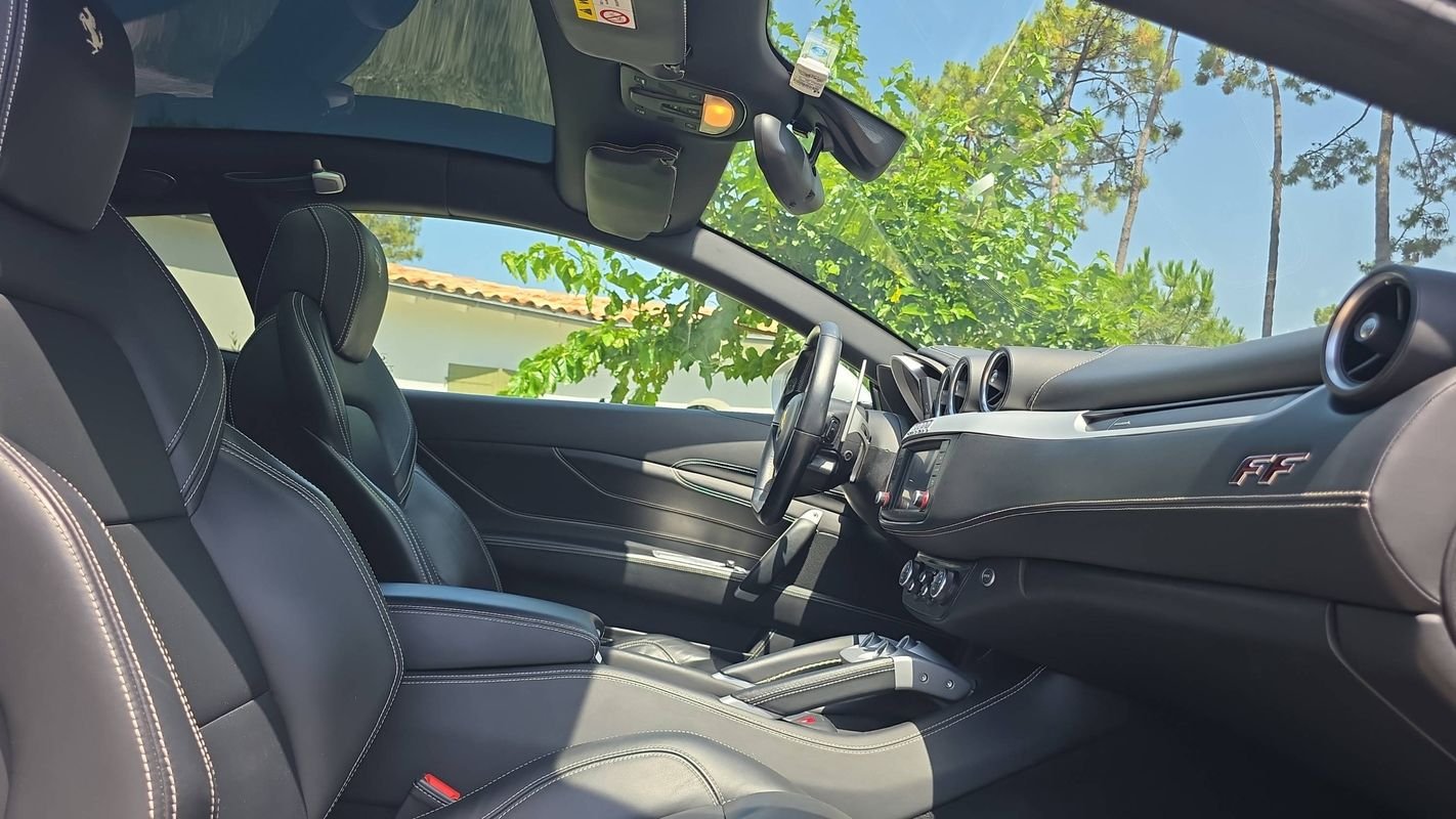 Ferrari FF - Photo 27