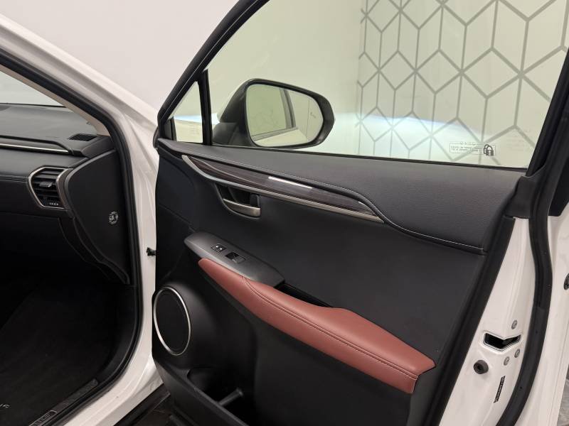 Lexus NX - Photo 28