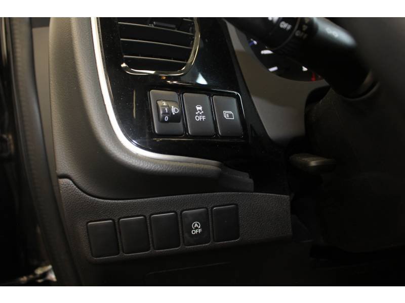 Mitsubishi Outlander - Photo 26