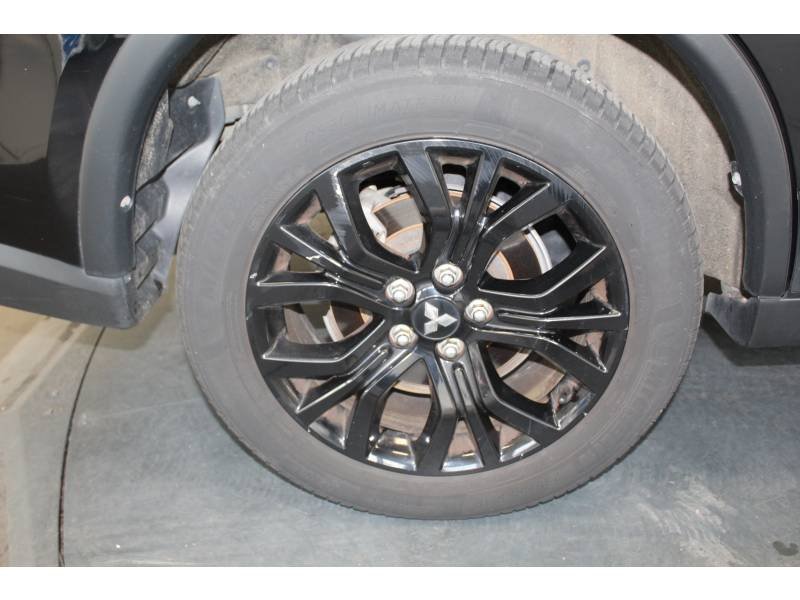 Mitsubishi Outlander - Photo 7