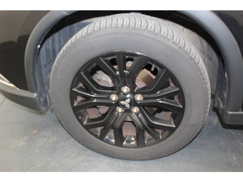 Mitsubishi Outlander - Photo 9