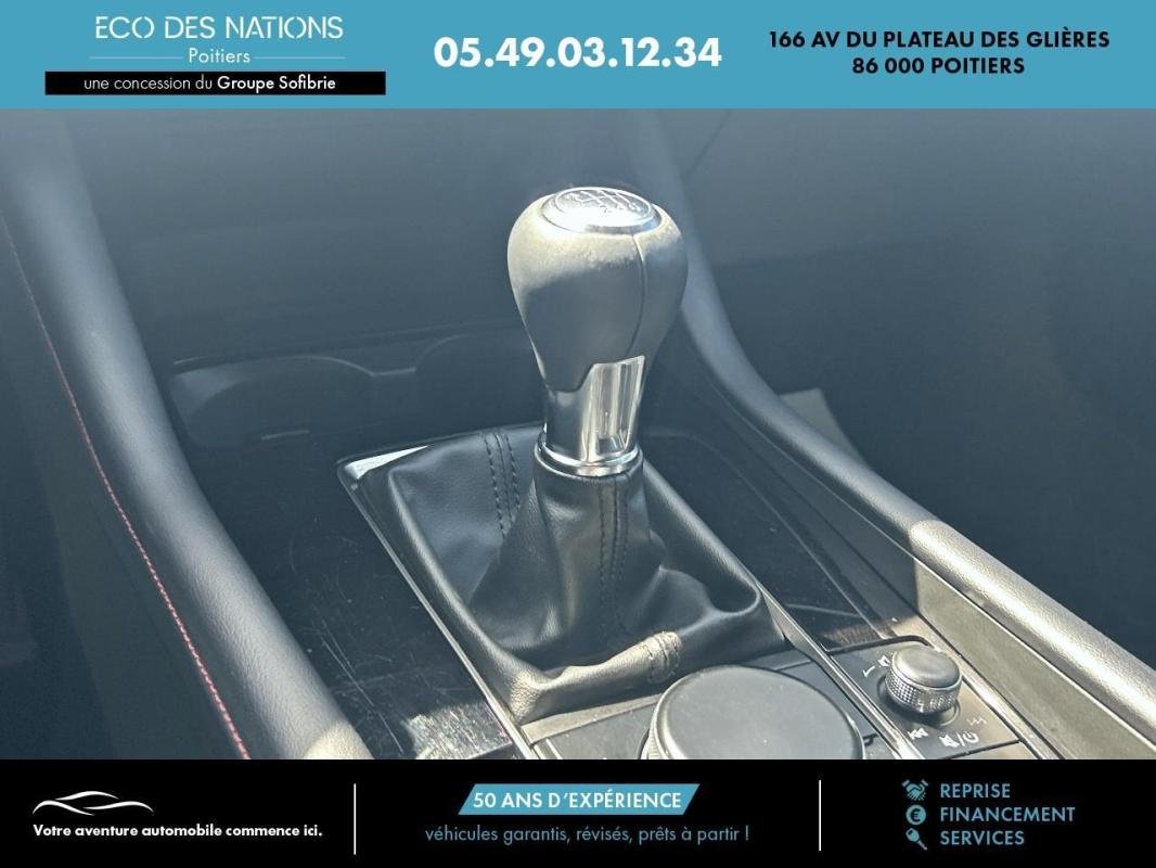 Mazda 3 - Photo 16