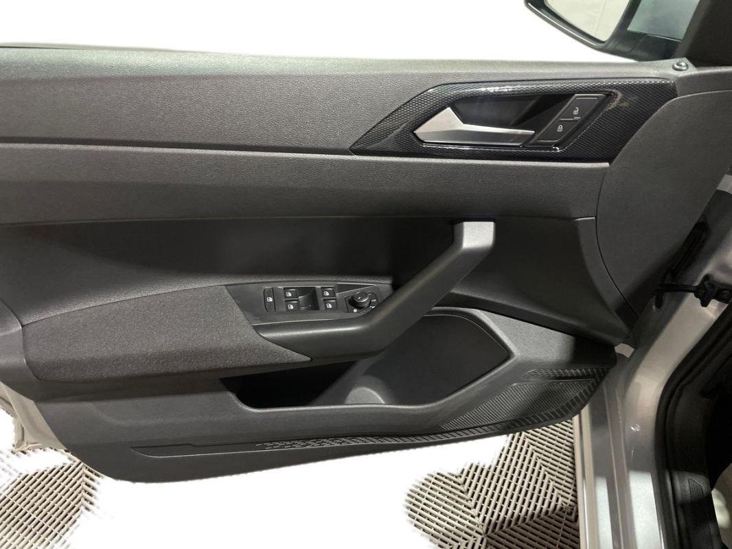 Volkswagen Polo - Photo 15