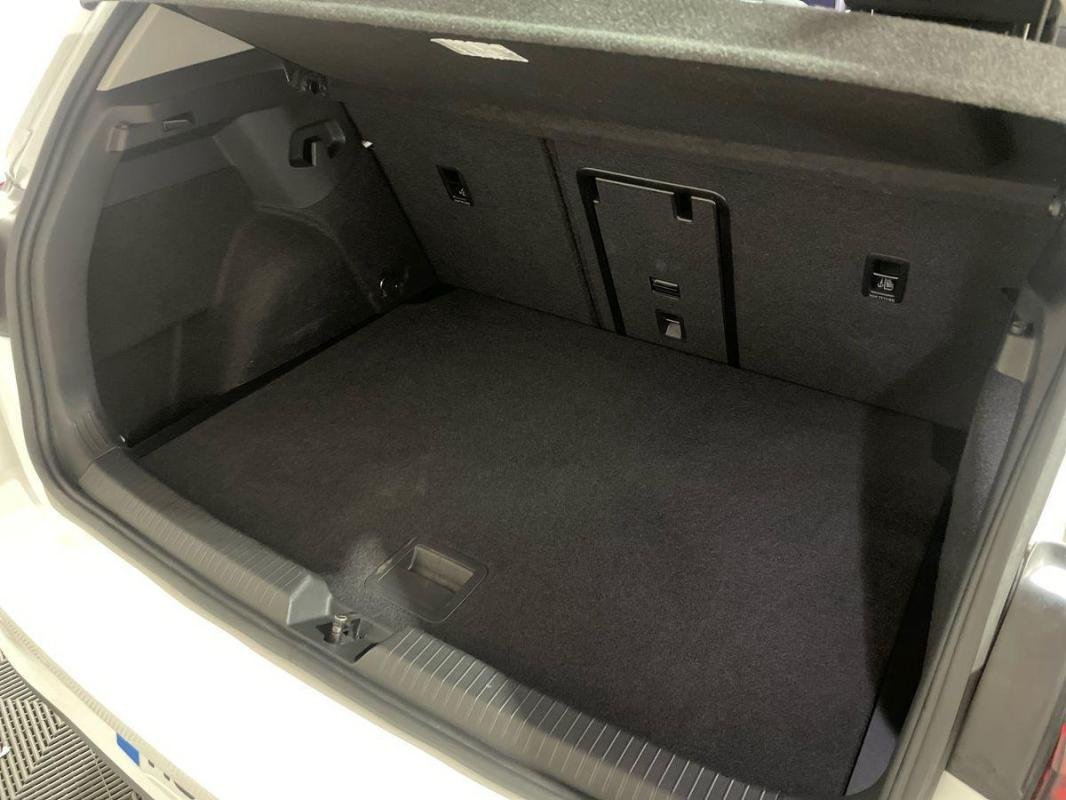 Volkswagen Golf - Photo 31