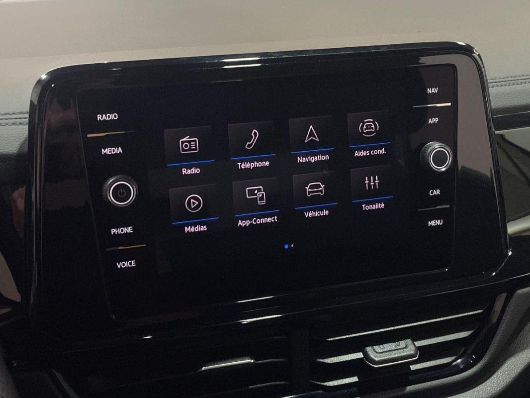 Volkswagen T-Roc - Photo 16