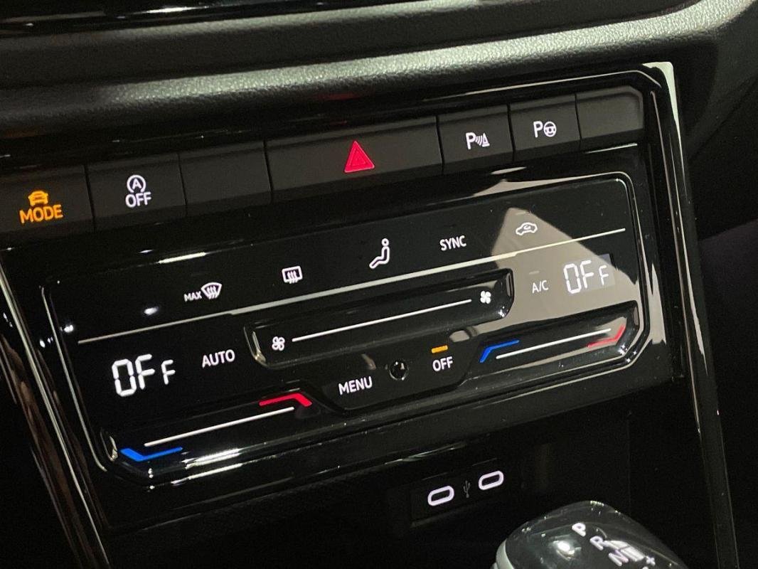 Volkswagen T-Roc - Photo 19