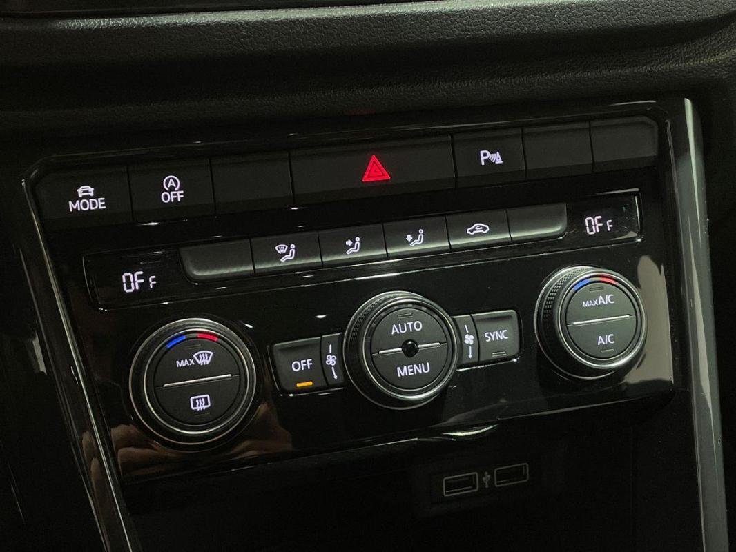 Volkswagen T-Roc - Photo 19