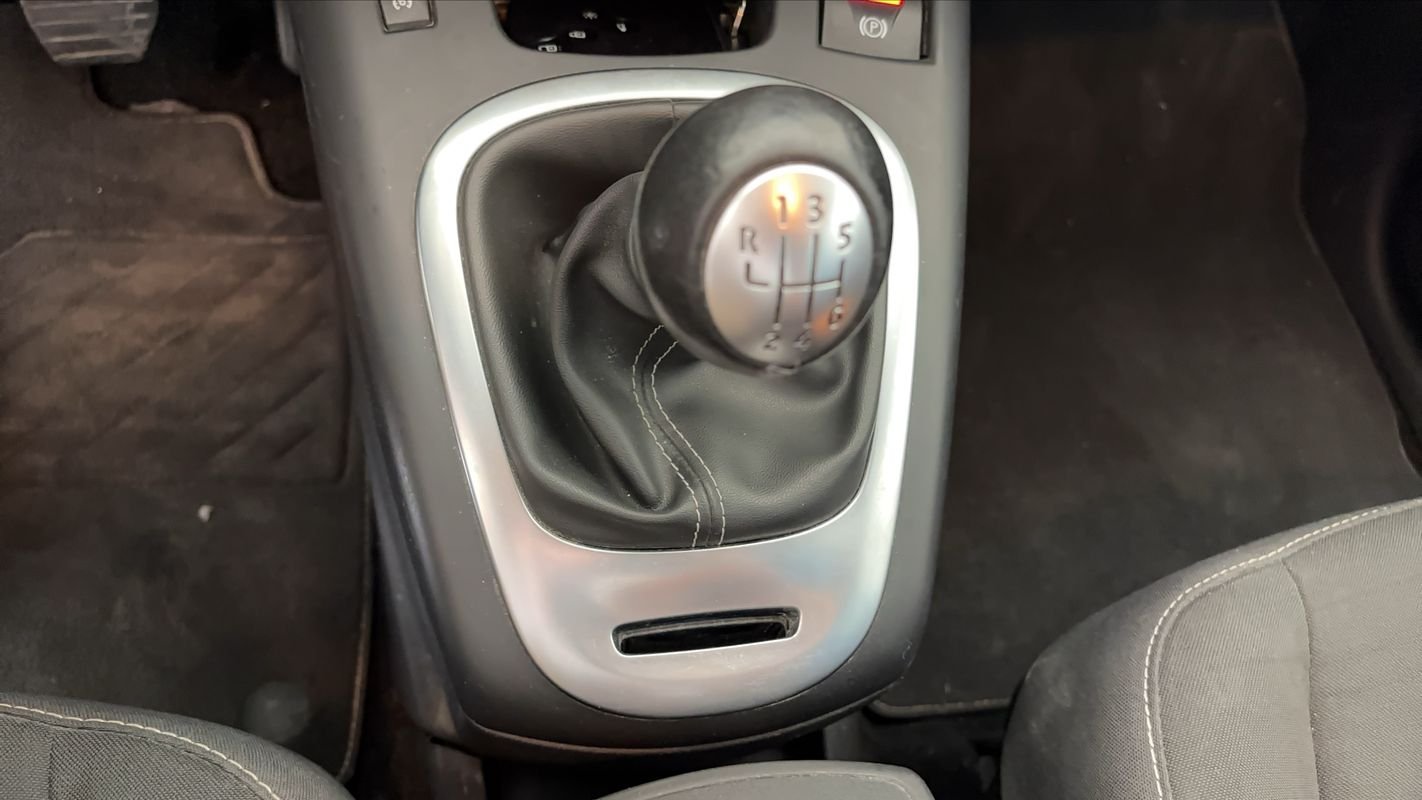 Renault Scénic - Photo 28