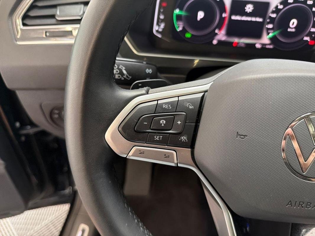 Volkswagen Tiguan - Photo 21