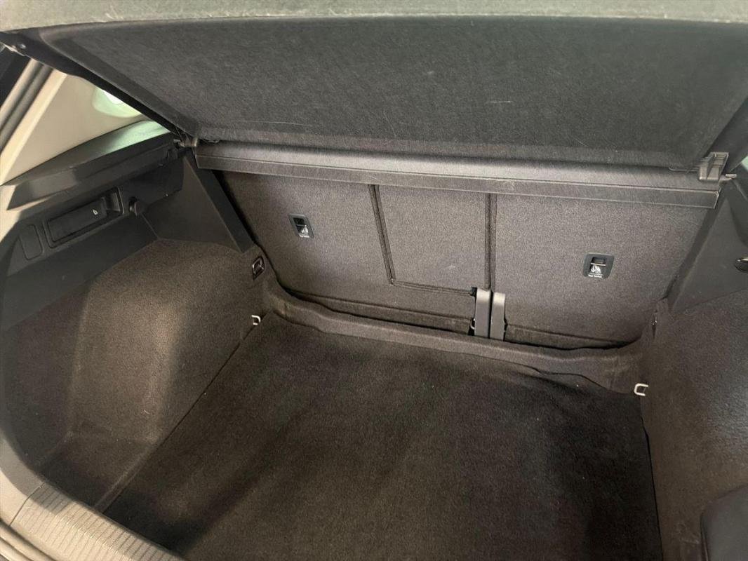Volkswagen Tiguan - Photo 32