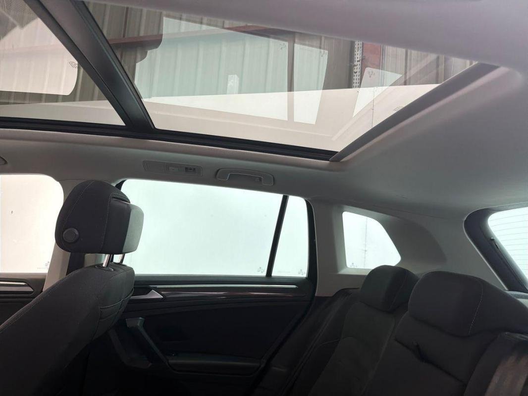 Volkswagen Tiguan - Photo 34