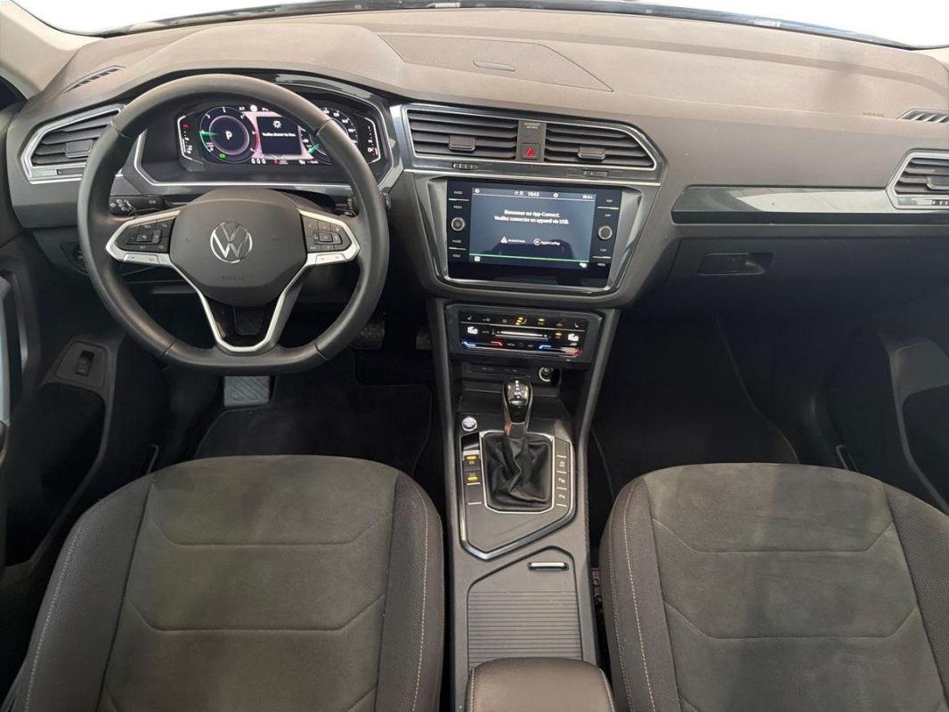 Volkswagen Tiguan - Photo 8