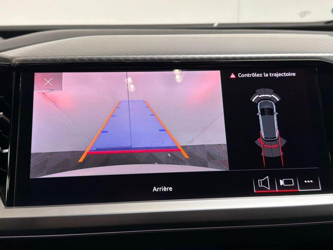 Audi Q4 e-tron - Photo 18