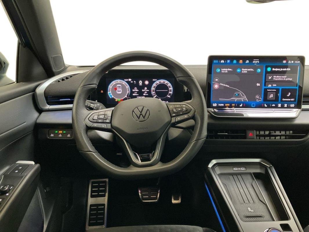Volkswagen T-Roc - Photo 24