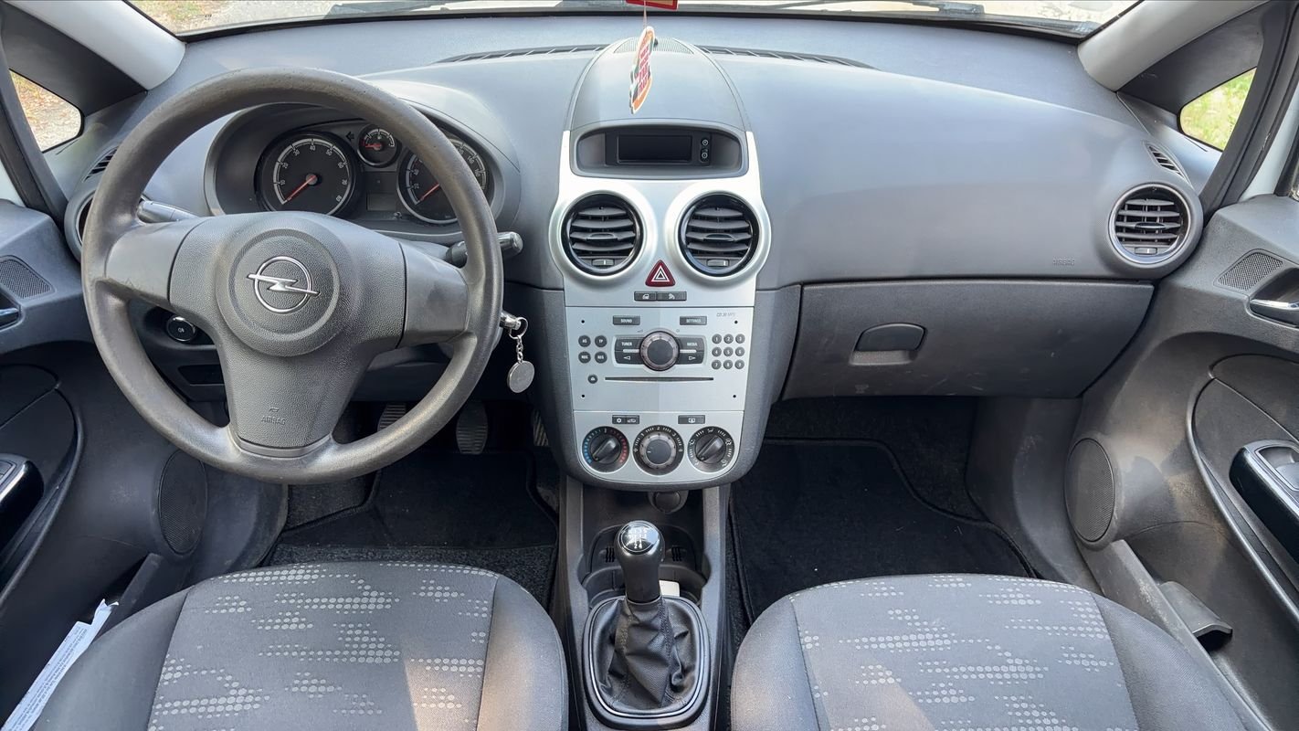 Opel Corsa - Photo 11