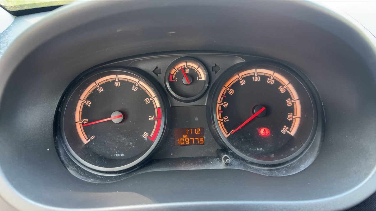 Opel Corsa - Photo 12