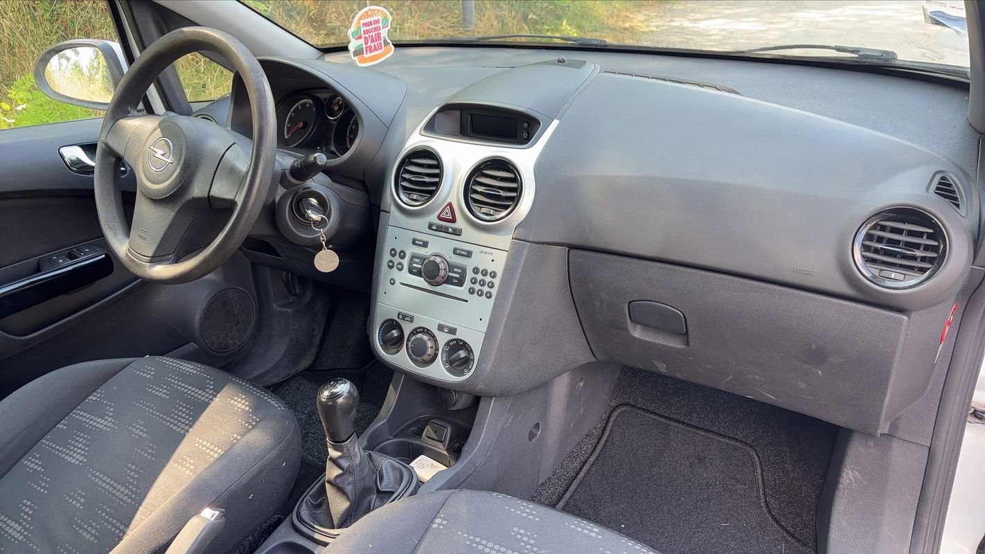 Opel Corsa - Photo 10