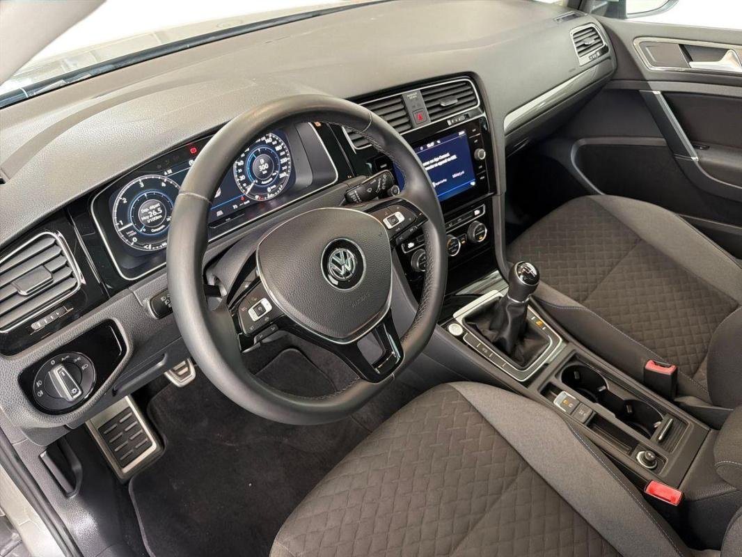 Volkswagen Golf - Photo 9