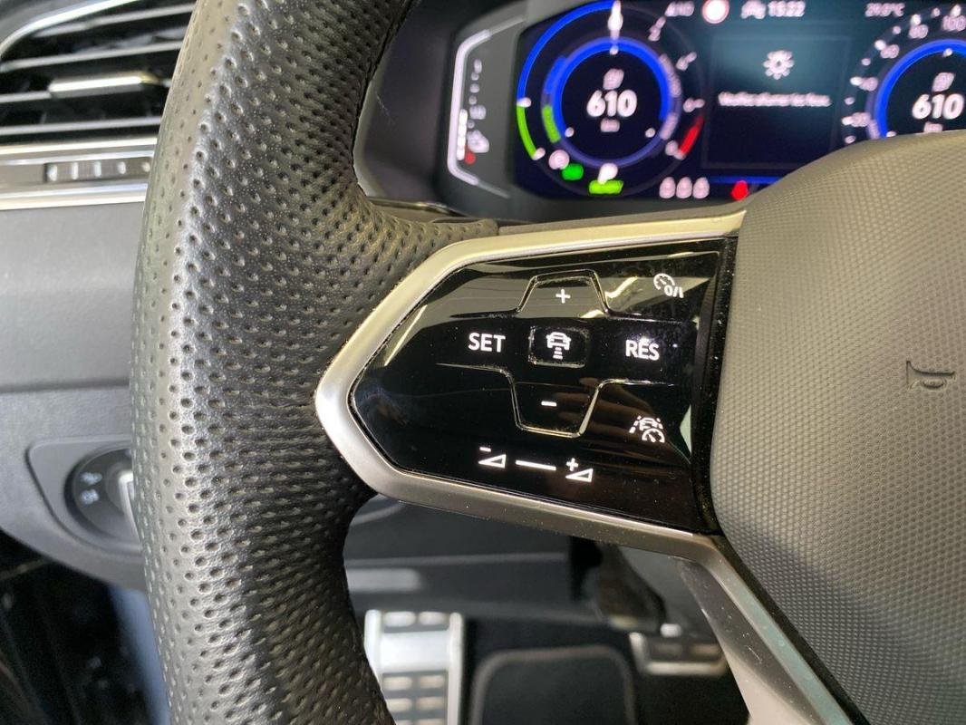 Volkswagen Tiguan - Photo 21