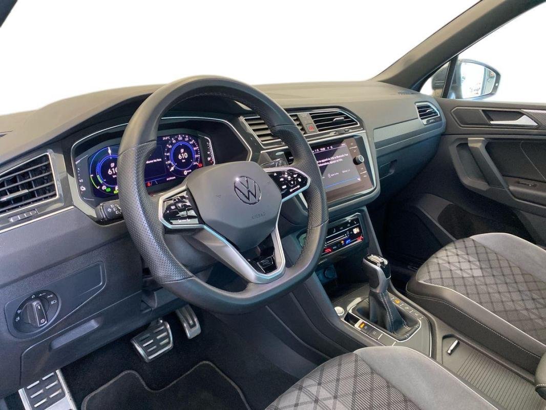 Volkswagen Tiguan - Photo 9