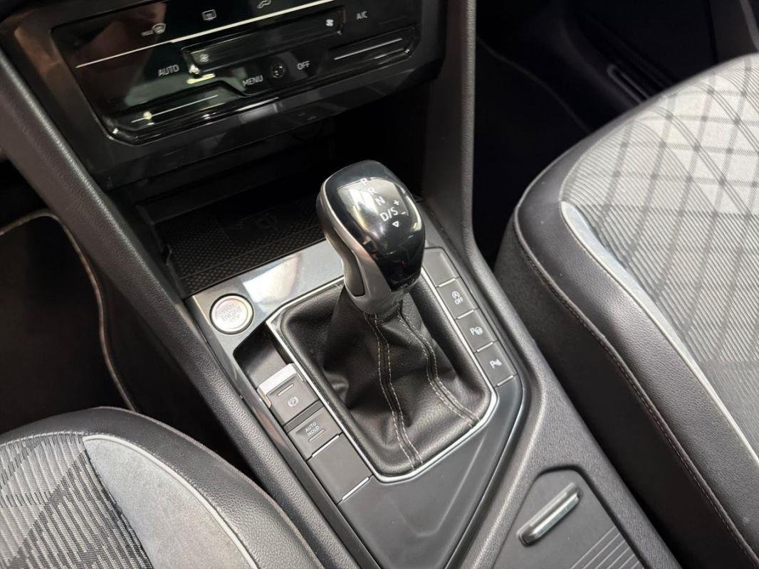 Volkswagen Tiguan - Photo 11