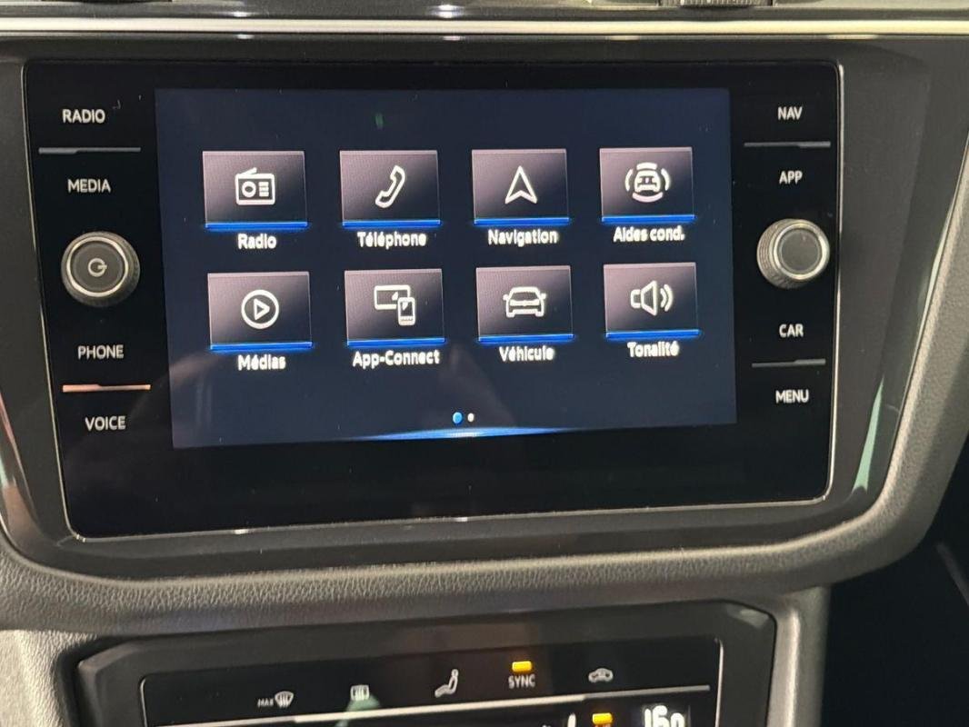 Volkswagen Tiguan - Photo 16