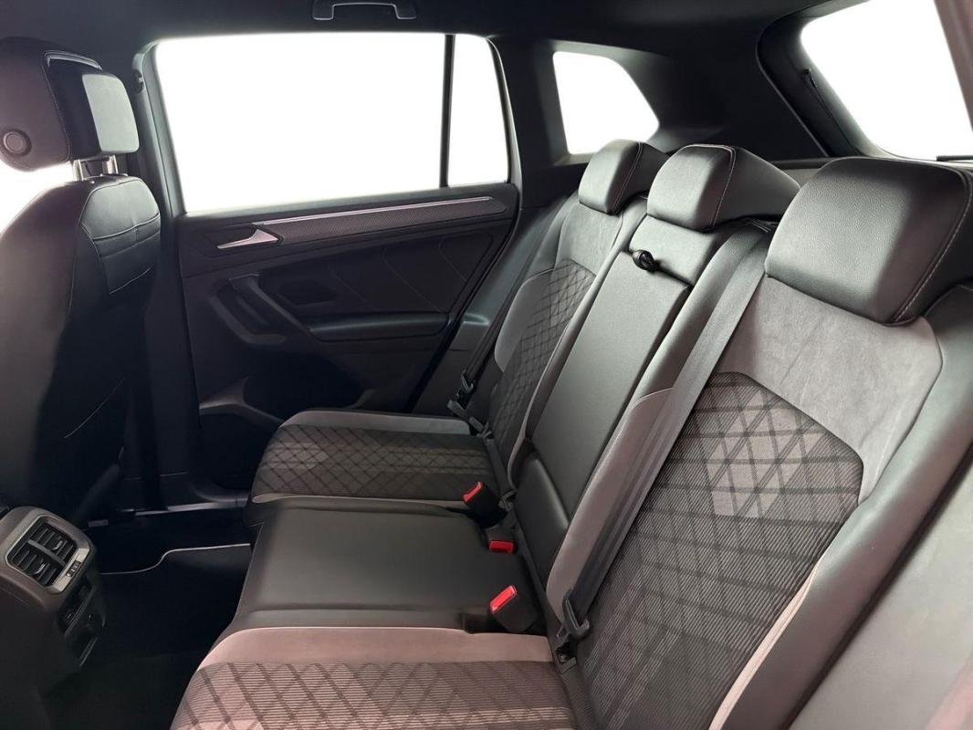Volkswagen Tiguan - Photo 23