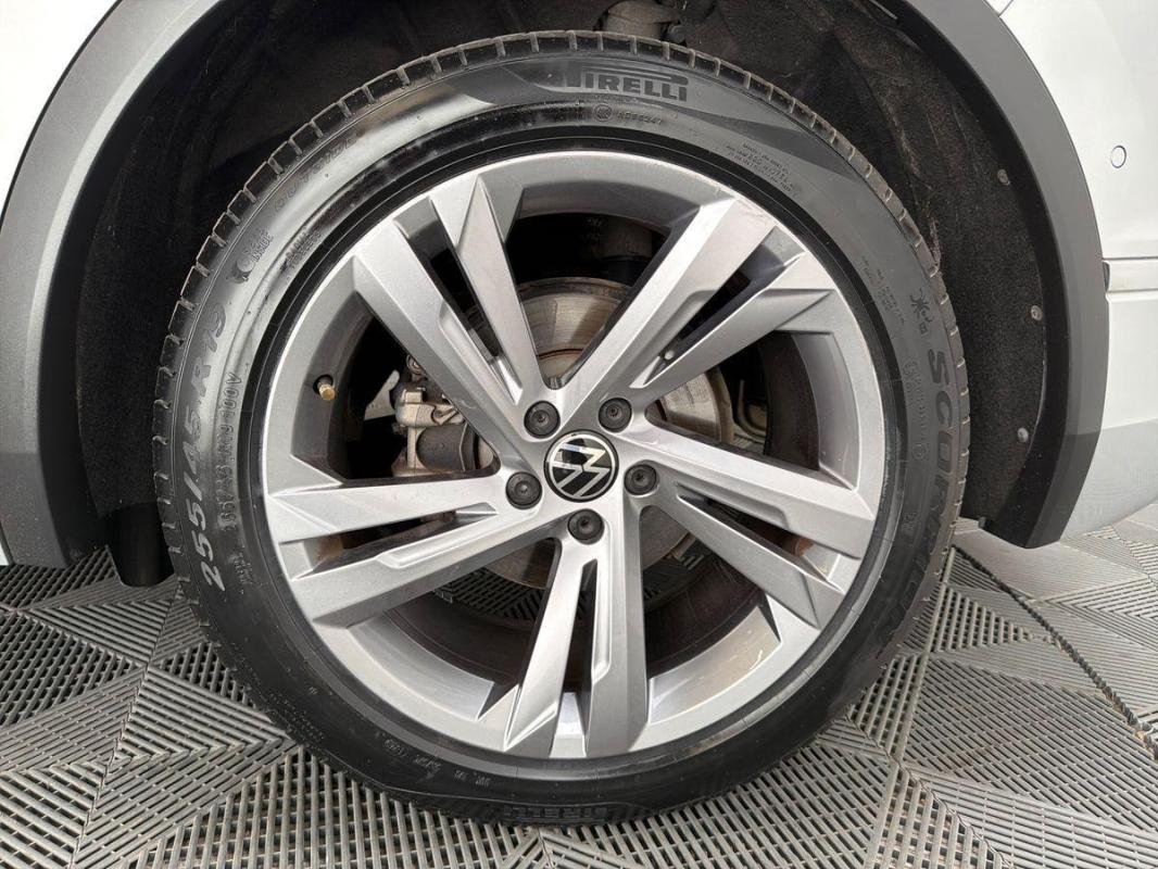 Volkswagen Tiguan - Photo 28
