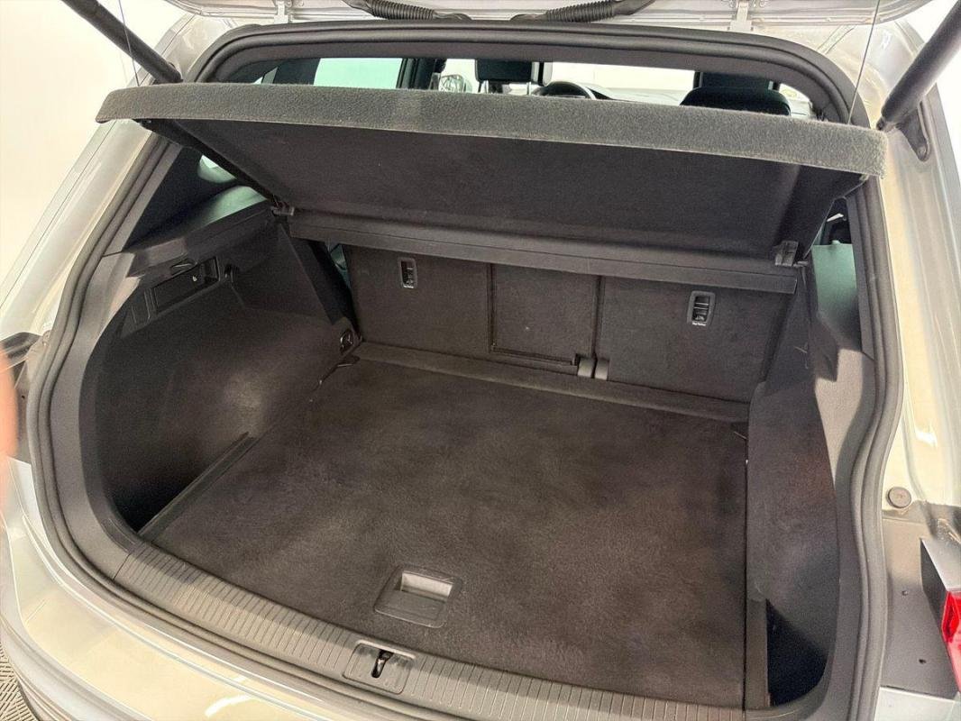 Volkswagen Tiguan - Photo 32