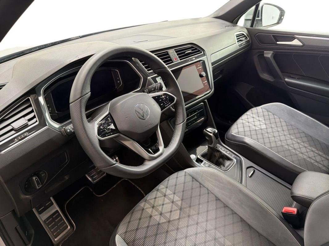 Volkswagen Tiguan - Photo 9