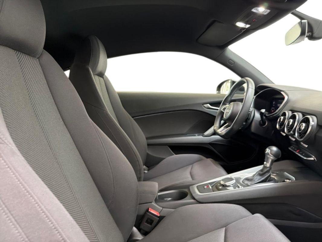 Audi TT Coupé - Photo 13