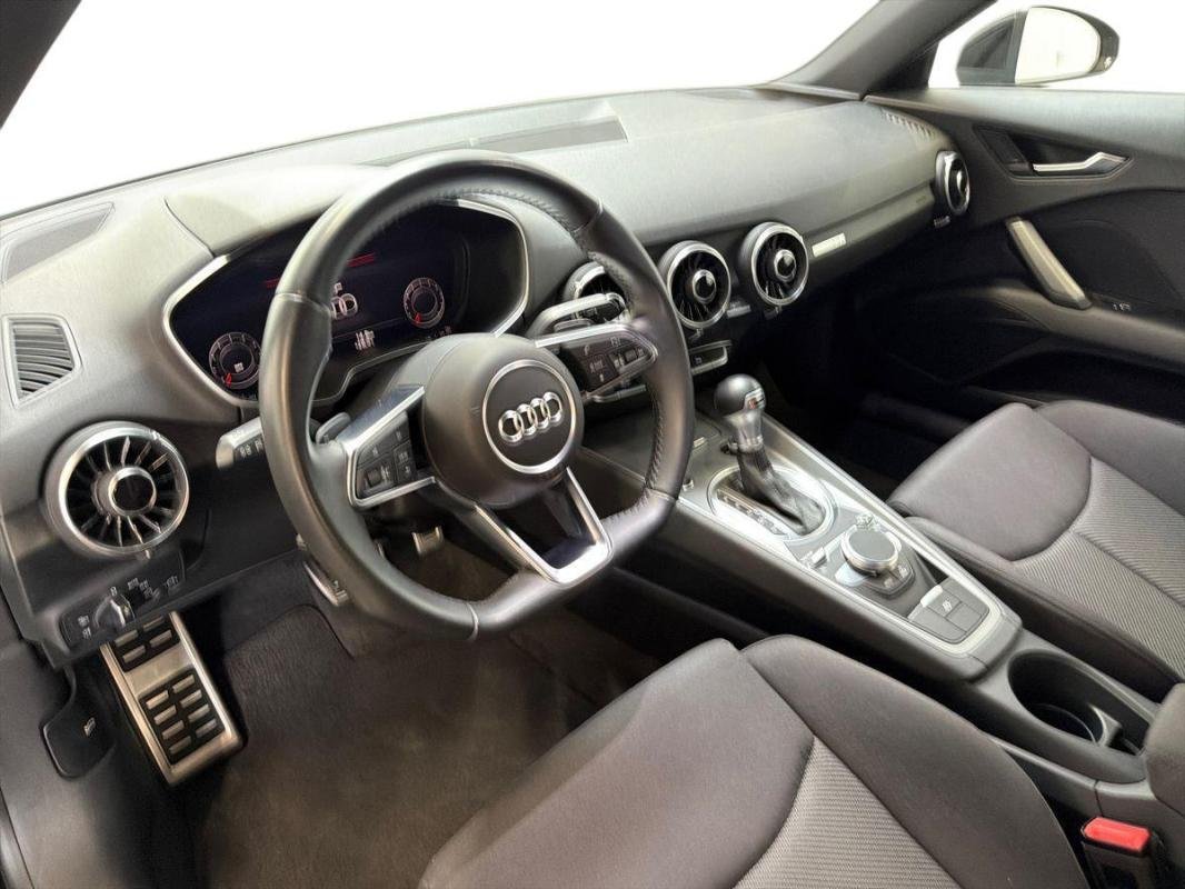 Audi TT Coupé - Photo 9