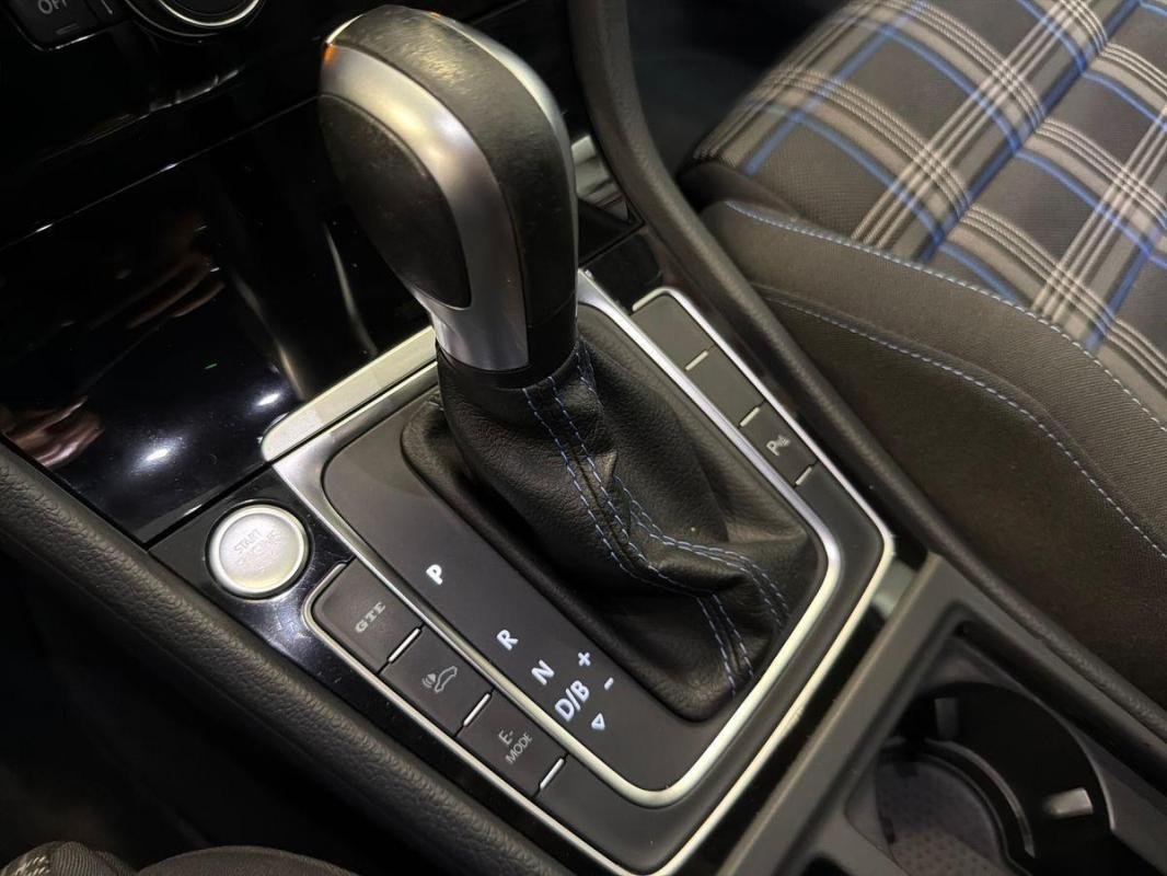 Volkswagen Golf - Photo 11
