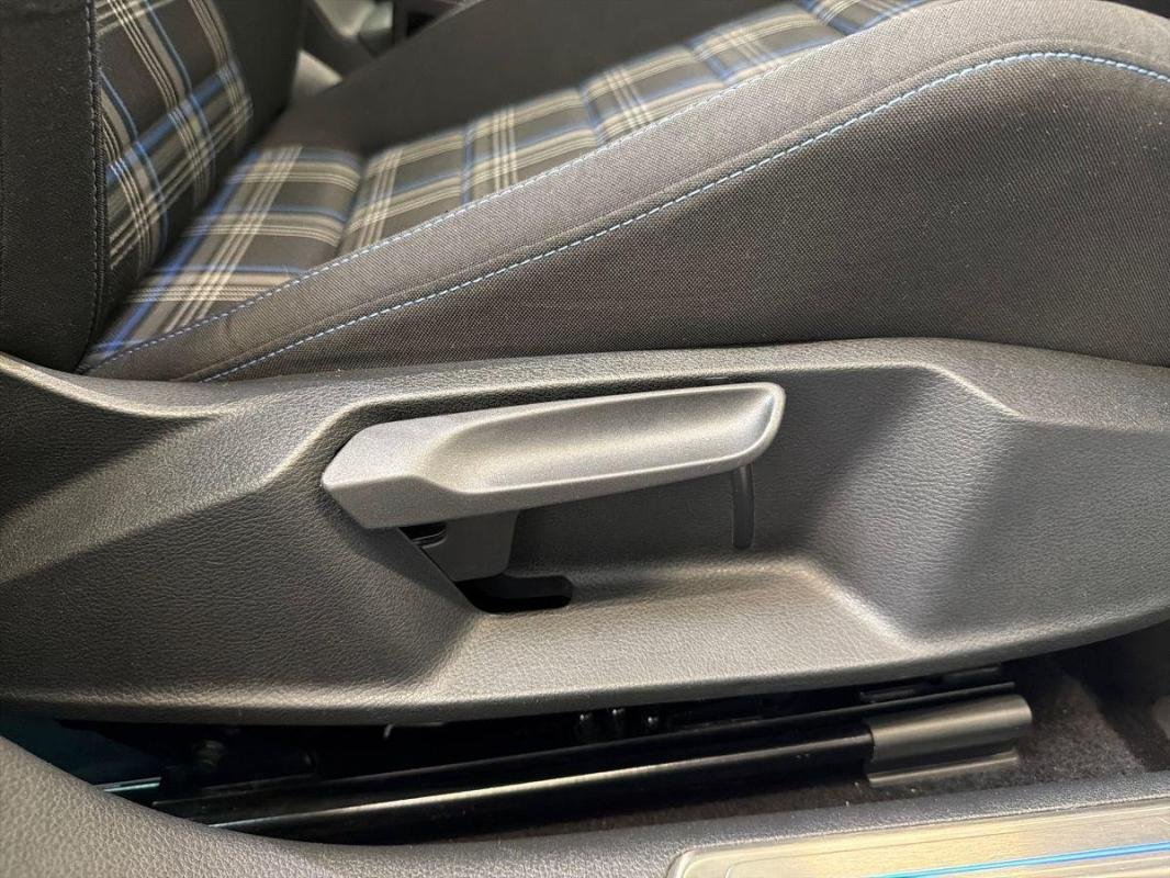 Volkswagen Golf - Photo 14