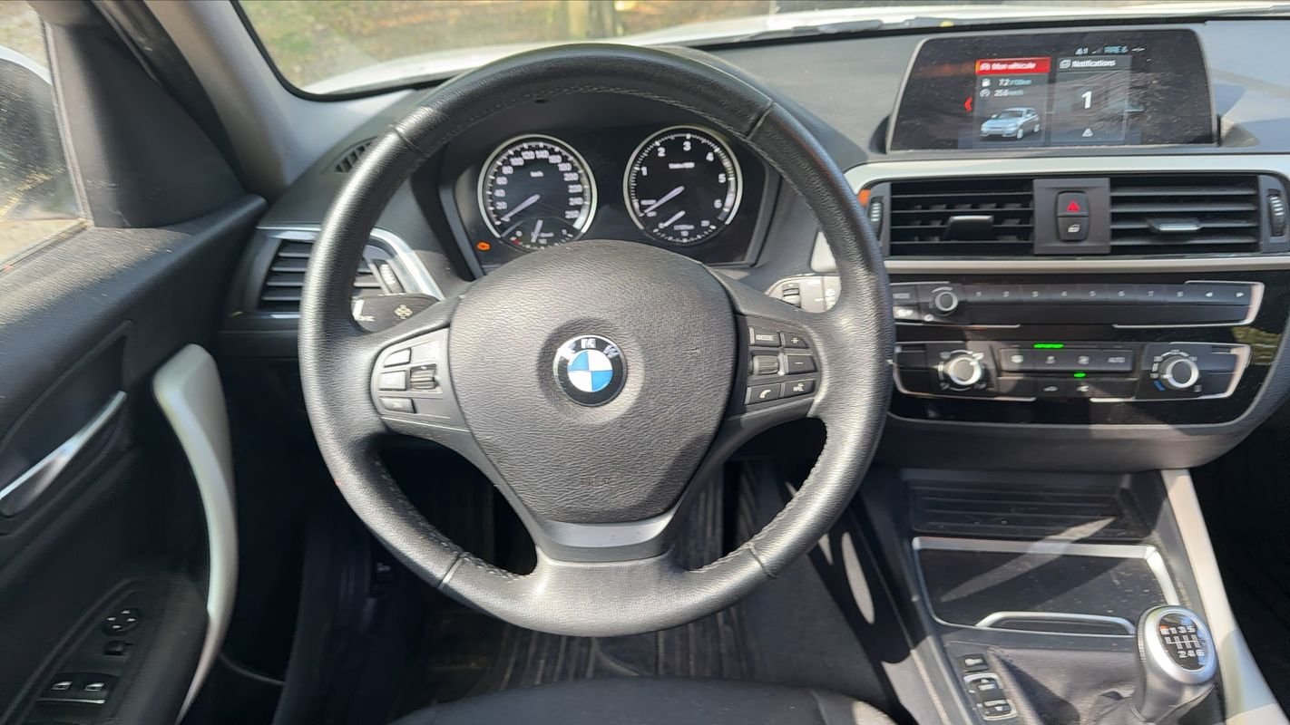 BMW Série 1 - Photo 22