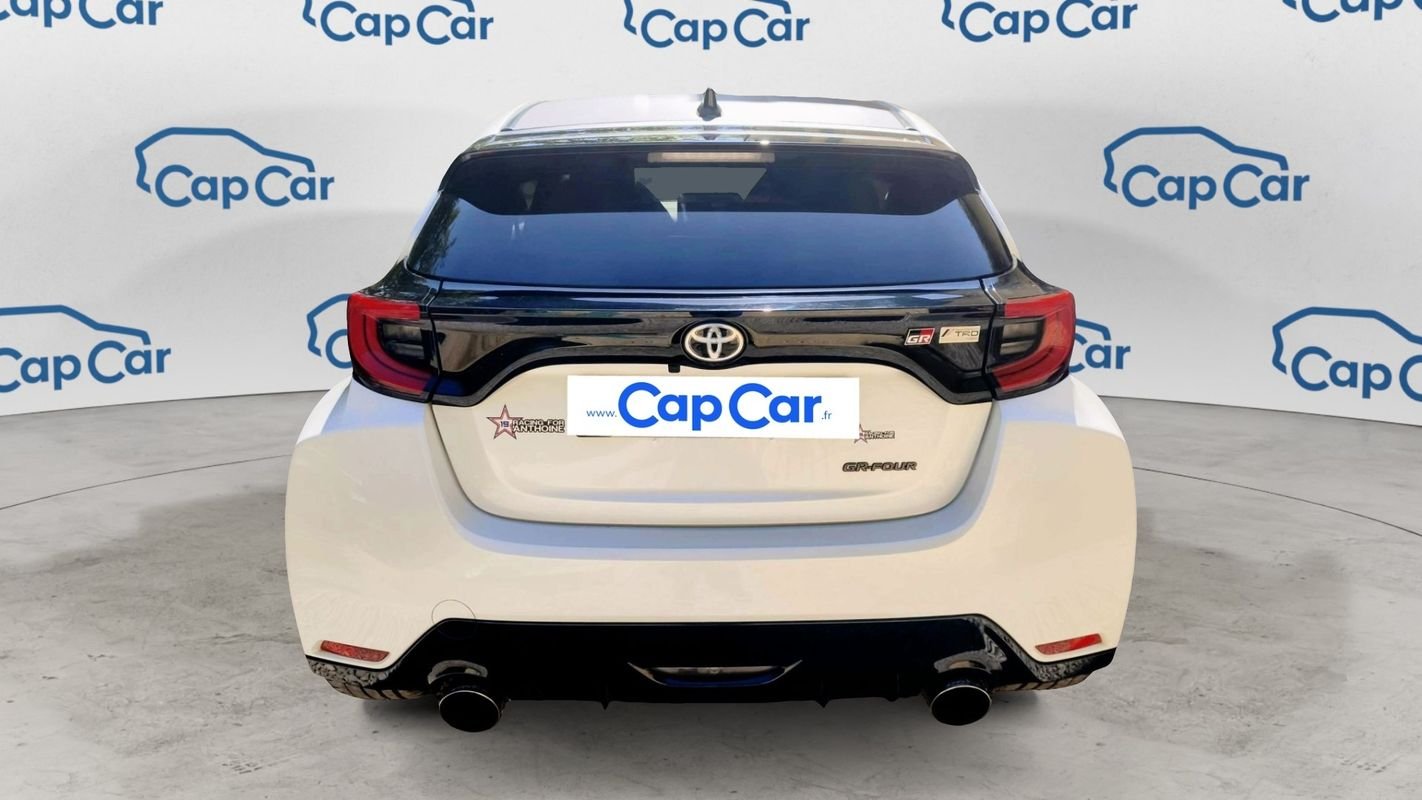 Toyota Yaris - Photo 3