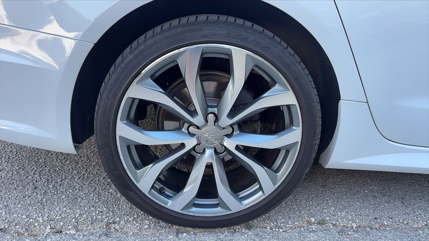 Audi A6 Avant - Photo 16
