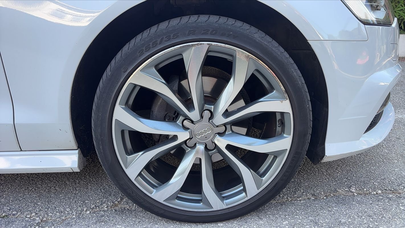 Audi A6 Avant - Photo 17