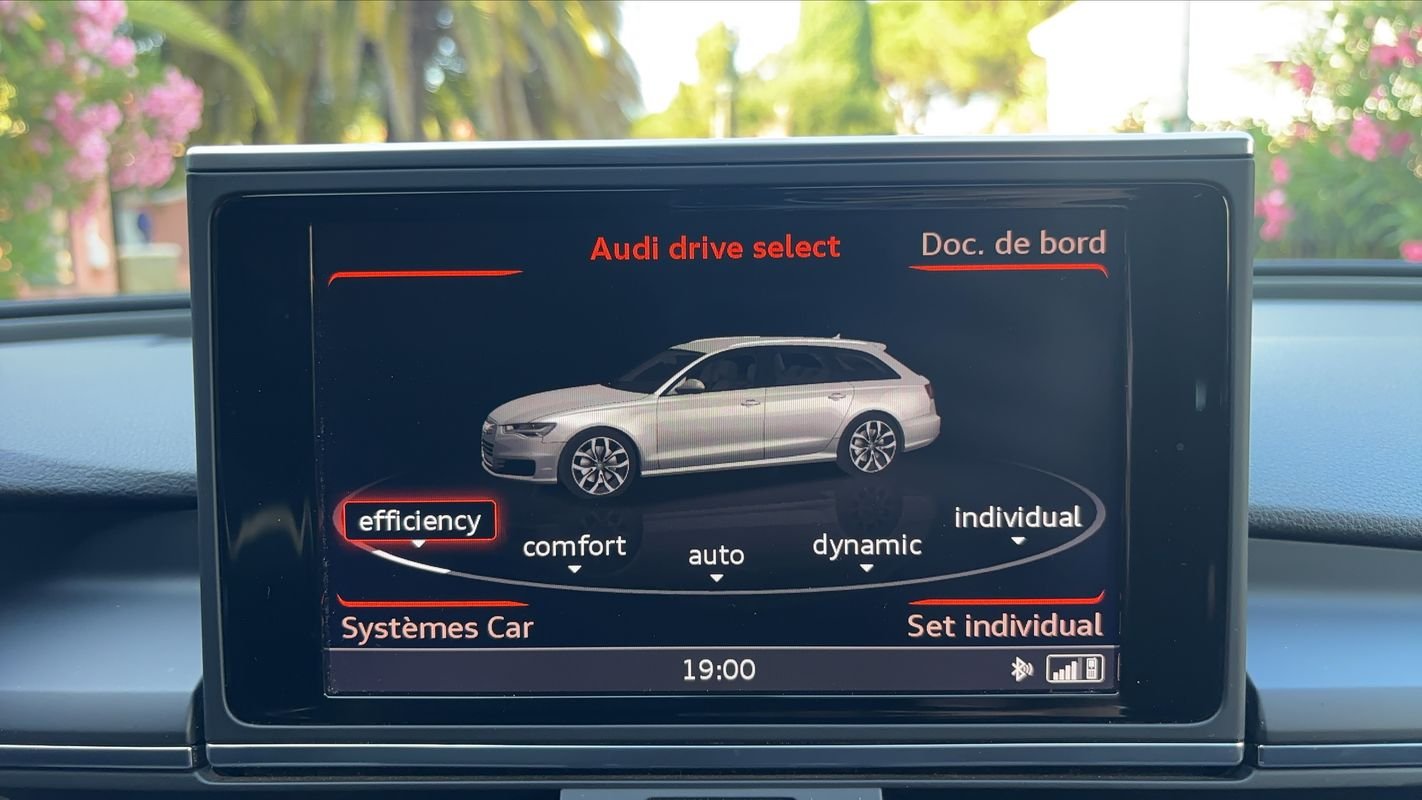 Audi A6 Avant - Photo 22
