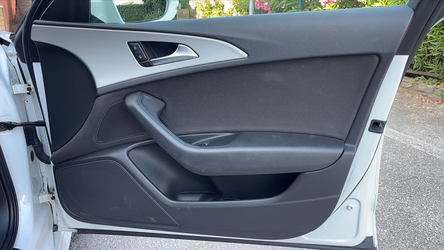 Audi A6 Avant - Photo 23
