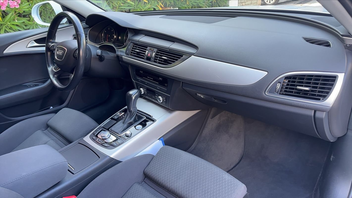 Audi A6 Avant - Photo 10