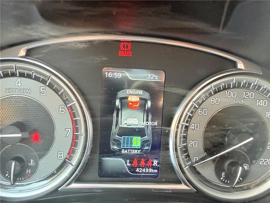 Suzuki Vitara - Photo 21