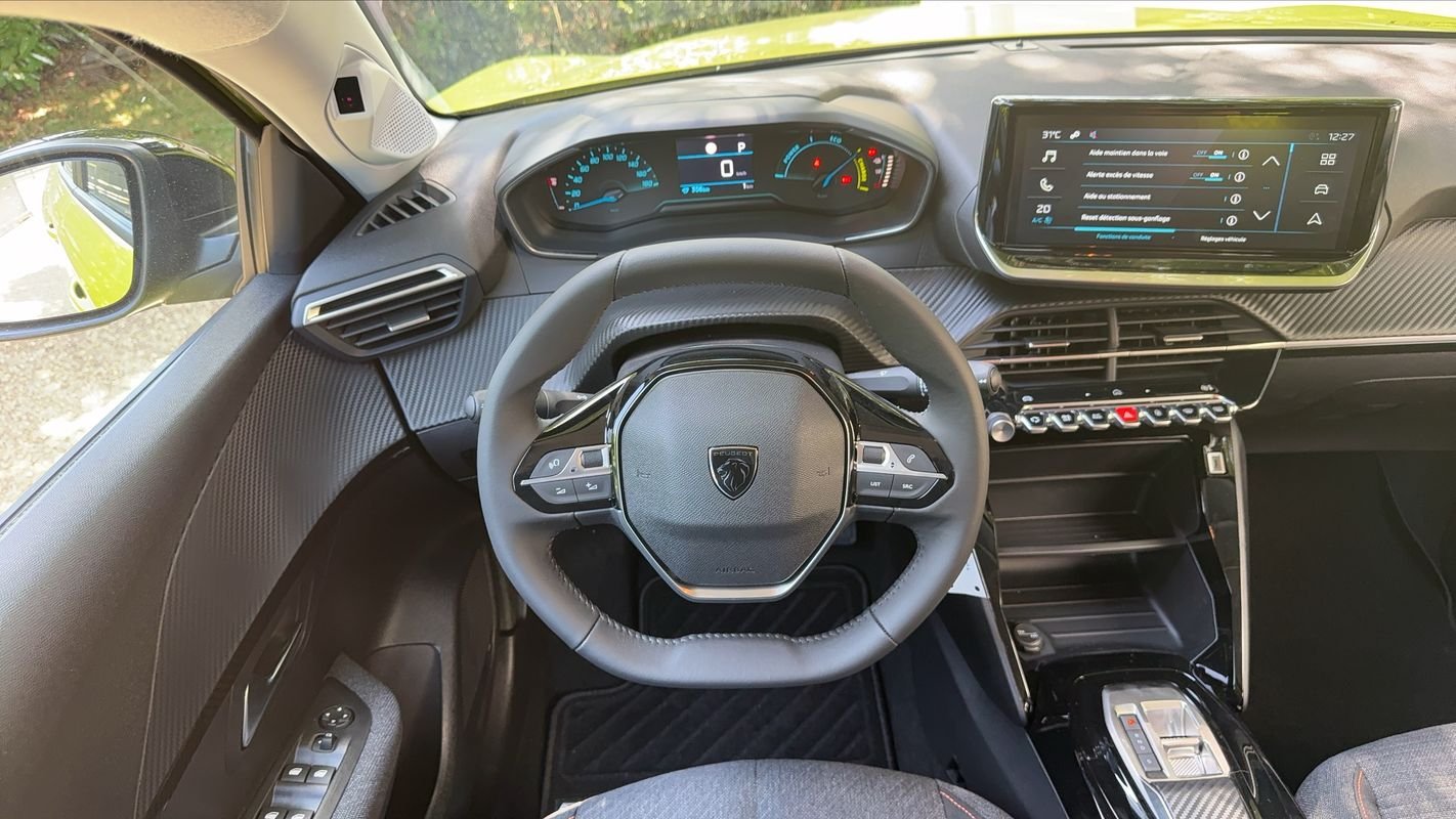 Peugeot E-208 - Photo 22