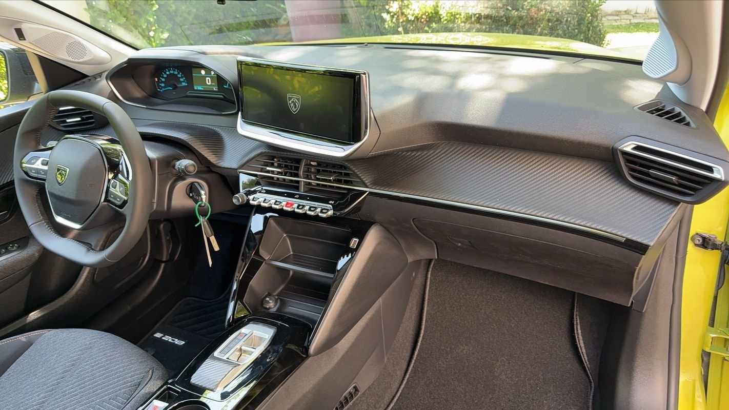 Peugeot E-208 - Photo 10